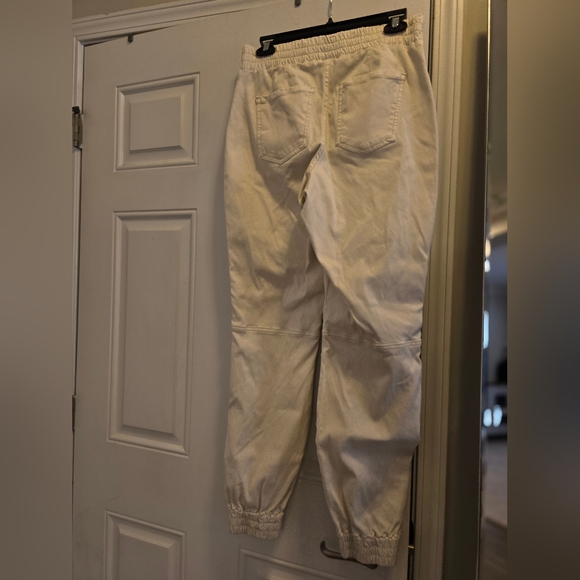 Spanx cream twill cargo joggers - Picture 6 of 7